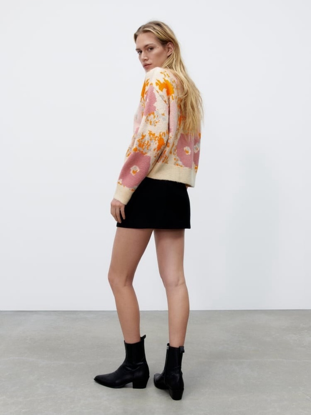 ZARA Floral Sweater - Picture 3 of 13